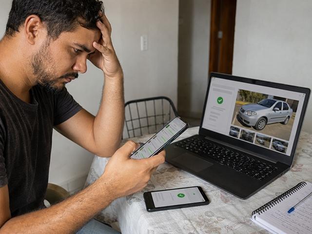 Homem perde R$ 9 mil tentando comprar Siena pelo Facebook