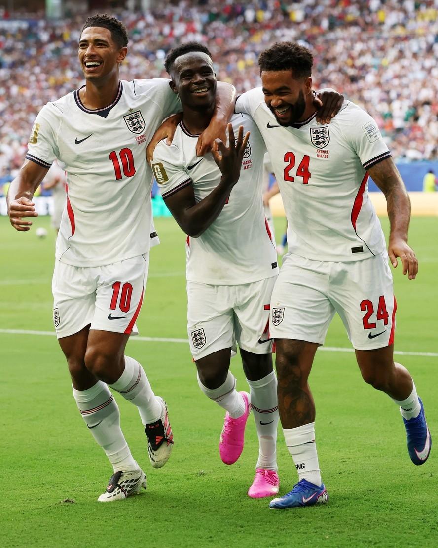 Inglaterra vence a França em jogo de dez gols e conquista terceiro lugar da Copa do Mundo