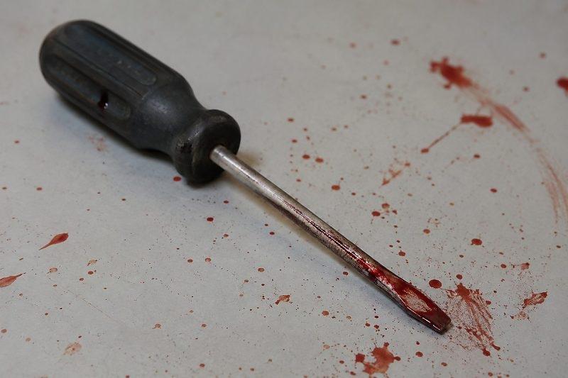 Mulher é agredida pelo marido e tem rosto perfurado com chave de fenda em MT