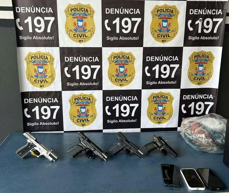 Polícia Civil apreende quatro pistolas escondidas em veículo e prende suspeito em flagrante na região de Barra do Bugres