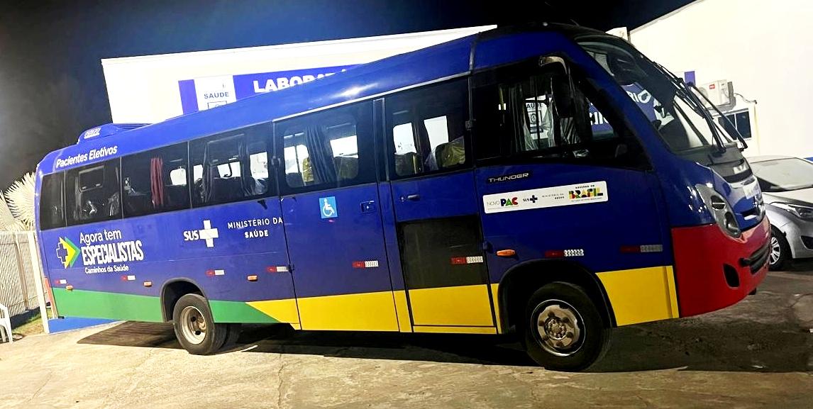 Prefeitura de Nobres amplia transporte de pacientes com novo micro-ônibus