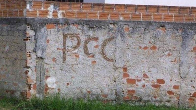 Quadrilha de adolescentes ligados ao PCC invade residência e ameaça jornalista em Sorriso