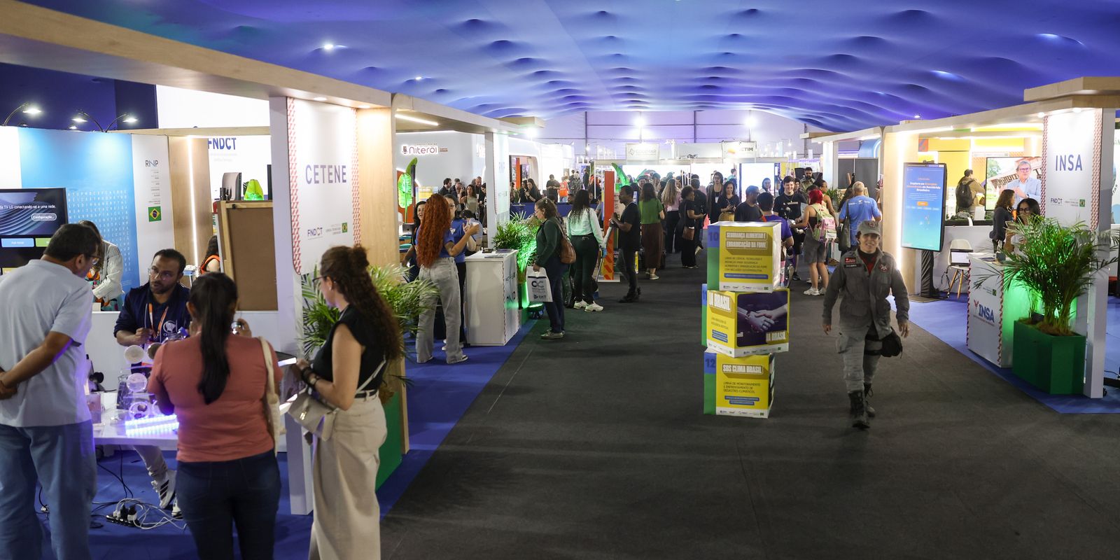 UFF recebe a maior feira científica da América Latina em Niterói