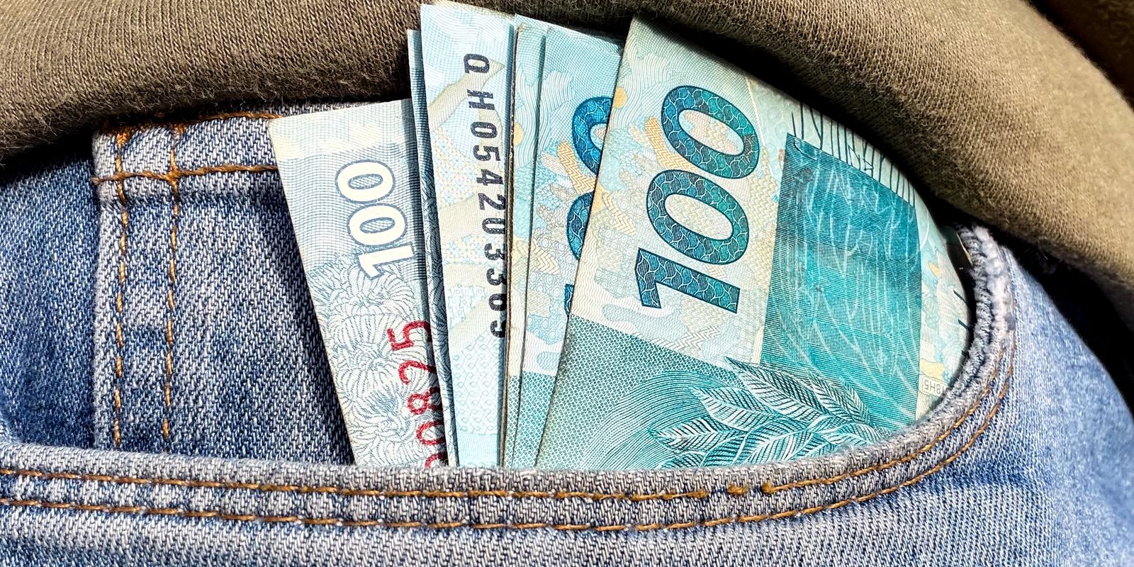 Bolsa Família de agosto é pago a beneficiários com NIS final 4 nesta sexta