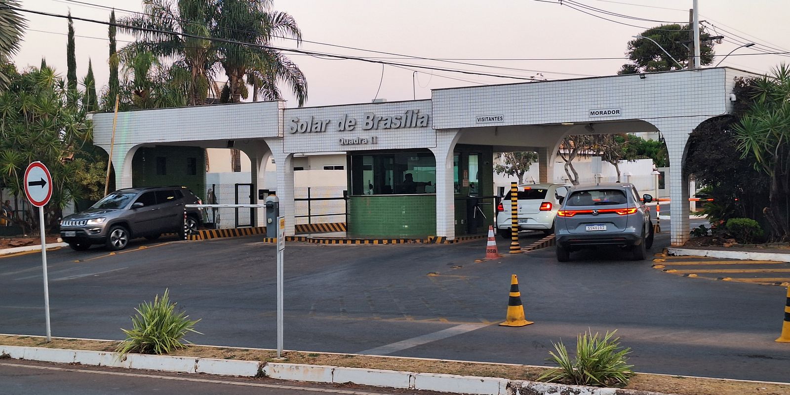Bolsonaro pede ao STF autorização para receber visita dos filhos no Dia dos Pais