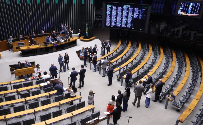 Câmara aprova criação de novos cargos no TRT-7 em Fortaleza
