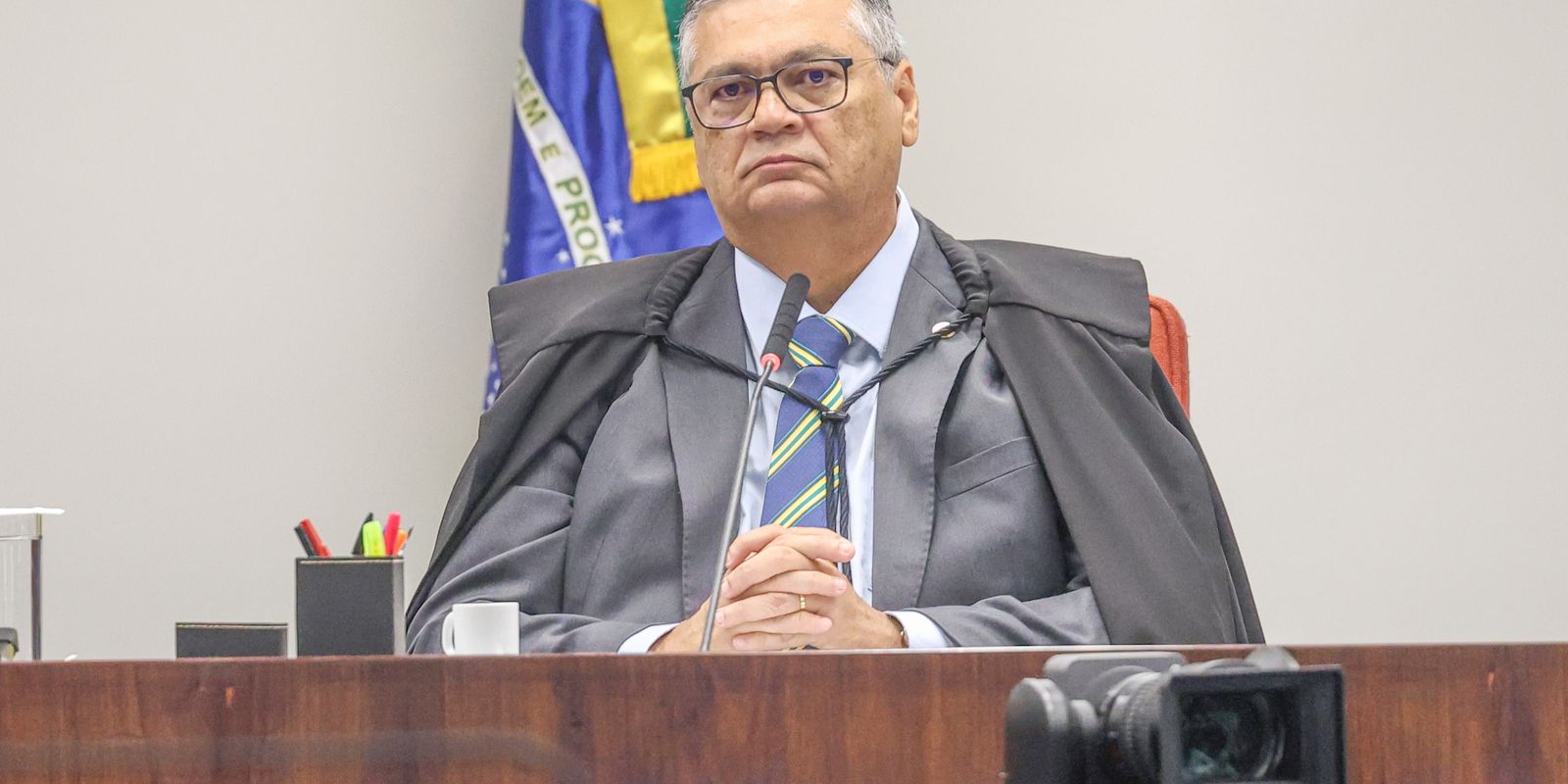 Flávio Dino determina afastamento do presidente do TCE do Maranhão