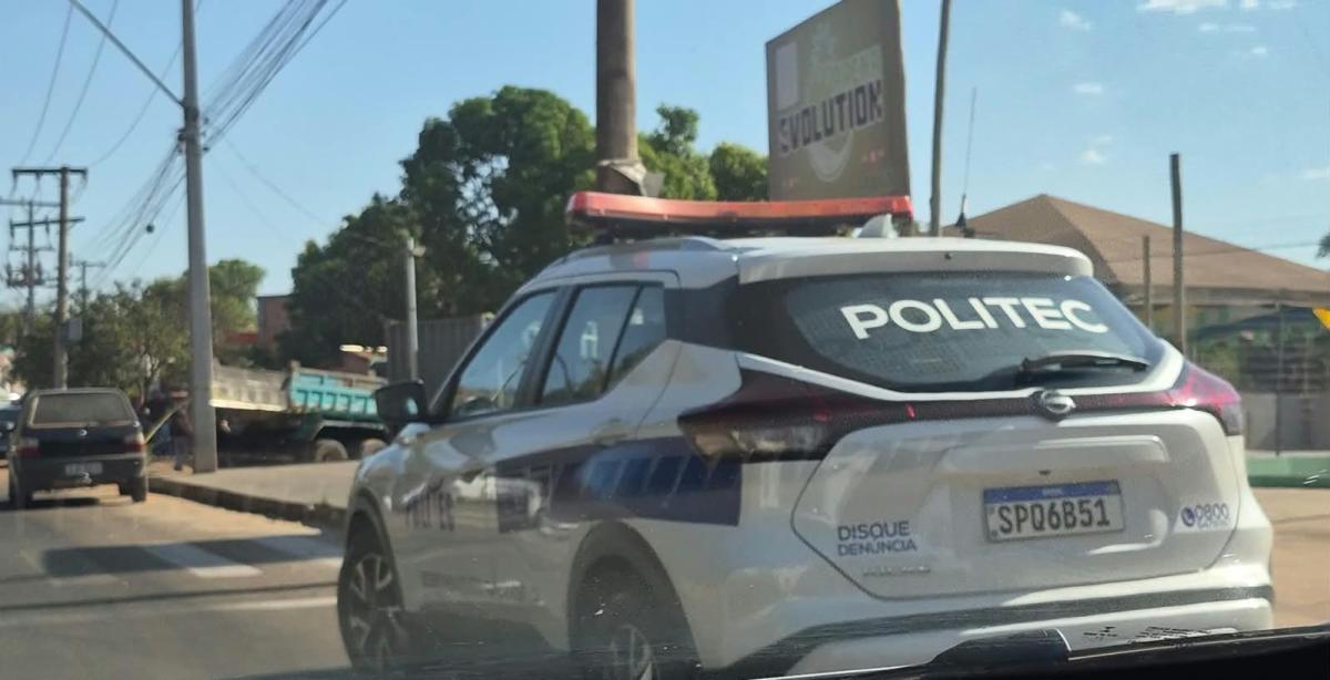 Mulher é morta a pauladas e enforcada com fio de extensão; nora detida para esclarecimentos