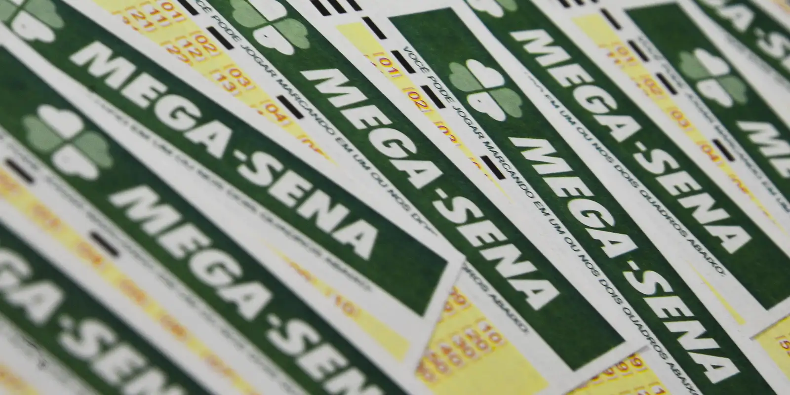 Ninguém acerta dezenas e o prêmio da Mega-Sena acumula em R$ 165 milhões