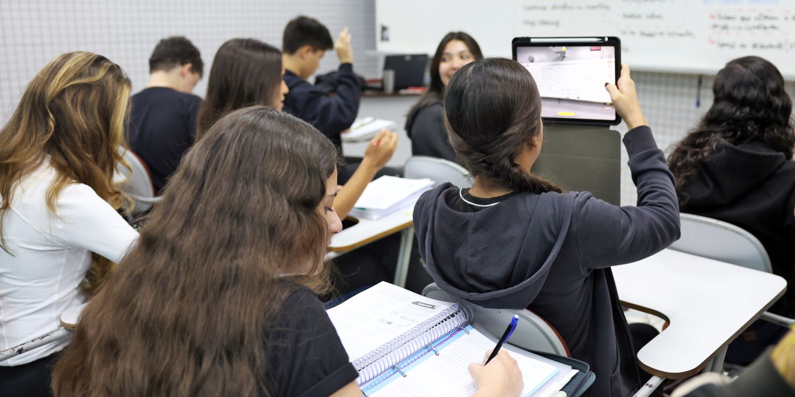 Nascidos em março e abril recebem nova parcela do programa Pé-de-Meia