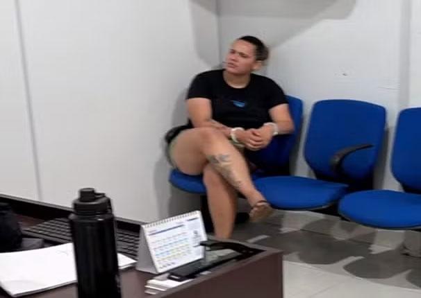 Pediu comida, atacou idoso e se escondeu em bar