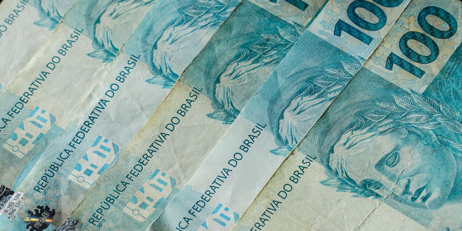 PF prende suspeito de fraude em falsa plataforma de investimentos