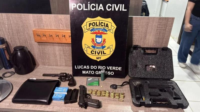 Polícia cerca Airbnb, encontra três armas e objetos de vítima de roubo e prende foragido em Lucas do Rio Verde