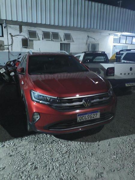 Polícia intercepta Nivus furtado na MT-251 com criança e arma falsa