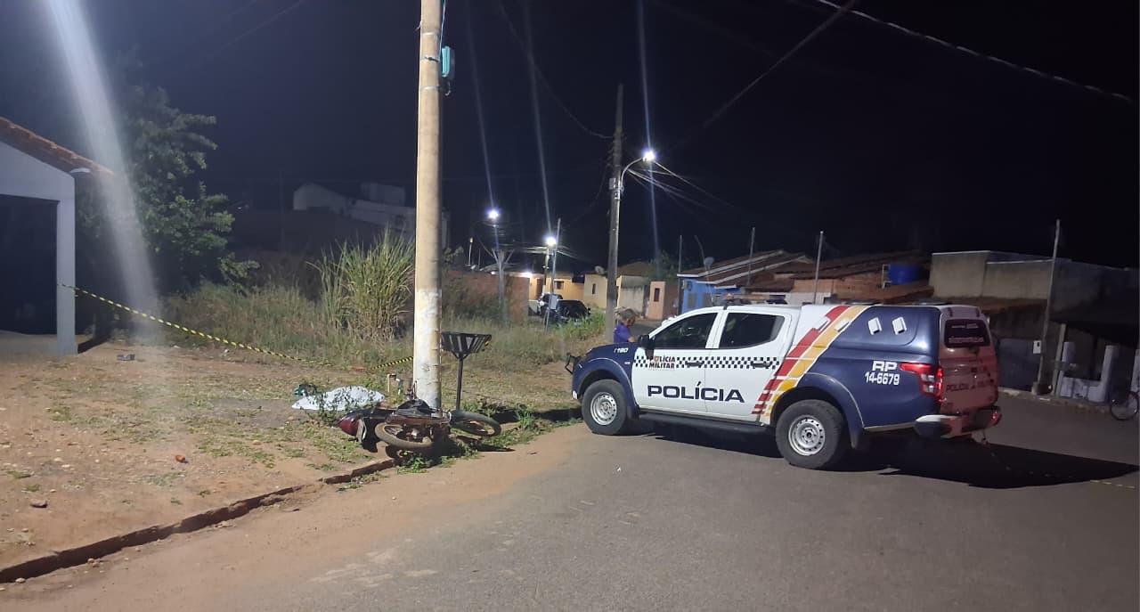 Motociclista morre após colidir contra poste em acidente em Alto Paraguai