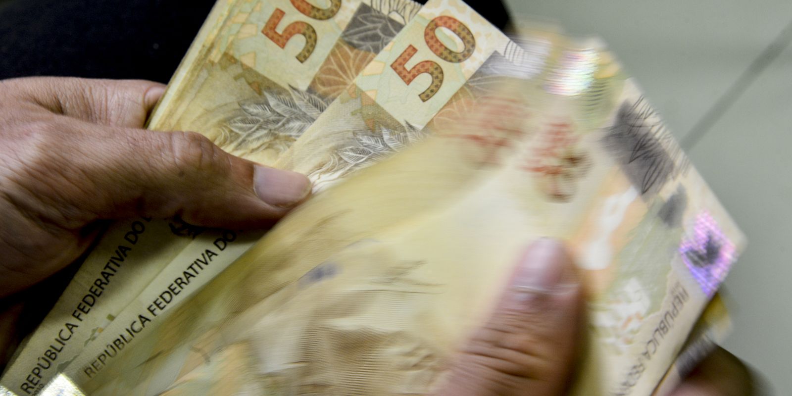 Novo Desenrola Brasil encerra prazo para renegociação de dívidas nesta segunda