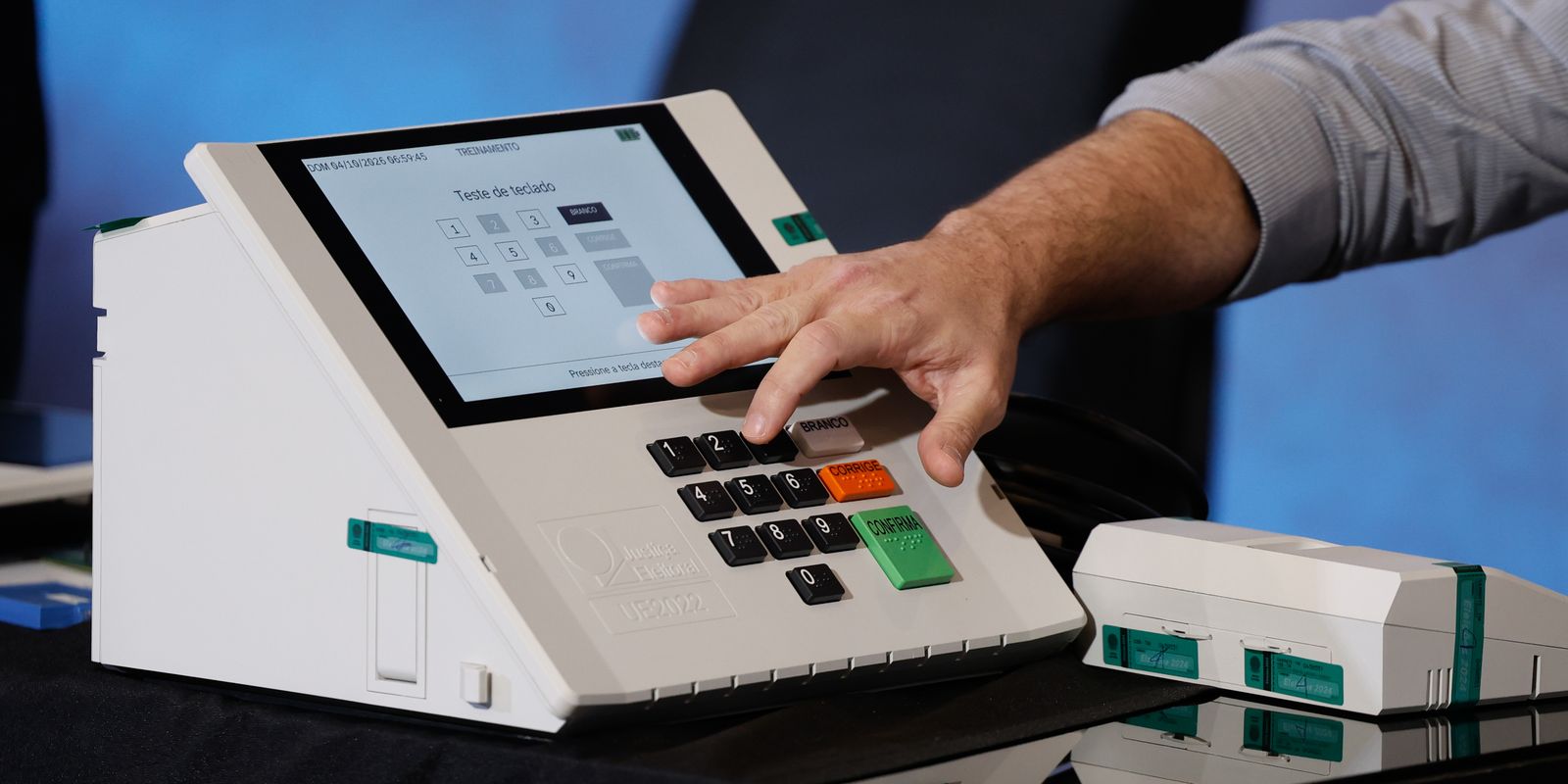 Totalização dos votos nas eleições é um processo auditável e seguro, diz TSE
