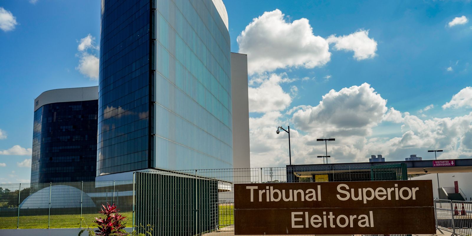 TSE busca consenso sobre regras para IA nas eleições nesta quinta