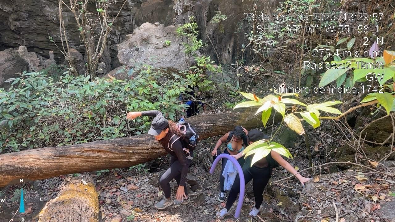 Turistas foram detidos em Nobres após visitação irregular à Gruta da Lagoa Azul