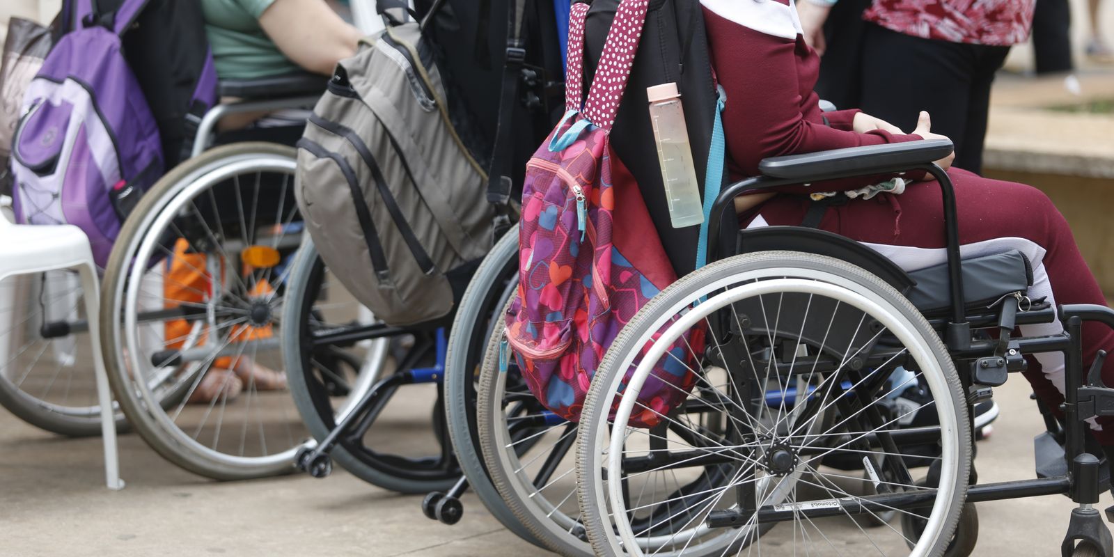 Taxa de analfabetismo entre jovens com deficiência é 12 vezes maior