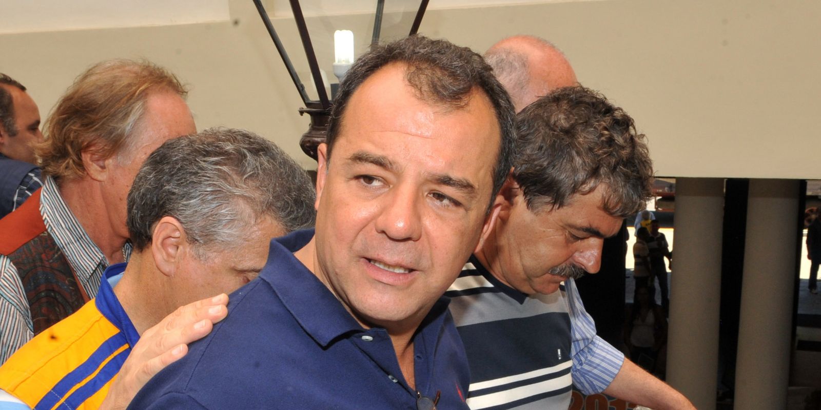 Sérgio Cabral é condenado por esquema de regalias em prisões do Rio