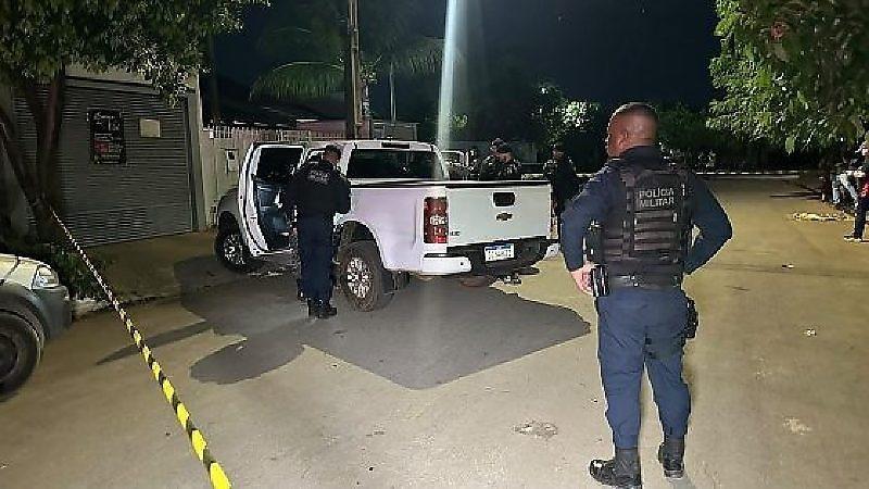 Casal é atacado dentro de caminhonete; marido morre e esposa fica ferida em MT