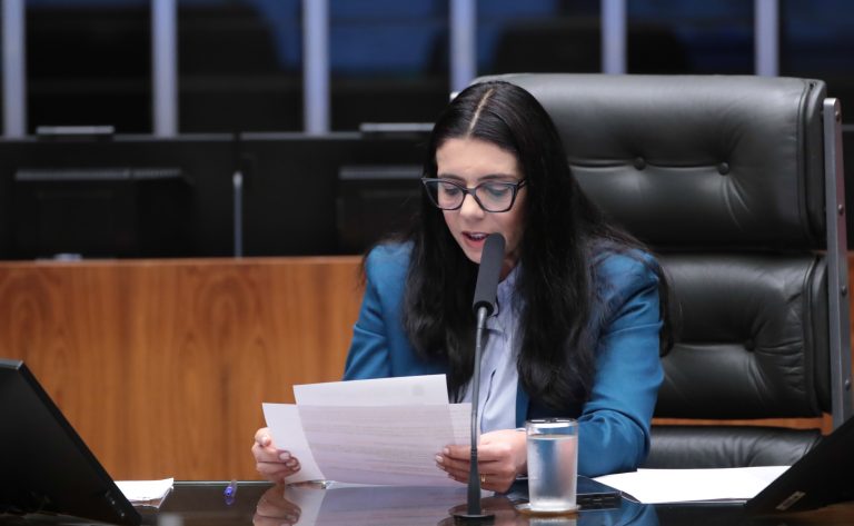 Busca por pessoas desaparecidas deve começar em até 24 horas, aprova comissão