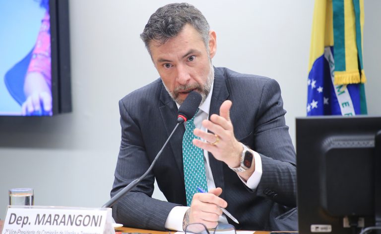 CCJ aprova projeto que regulamenta a atuação do operador logístico no Brasil