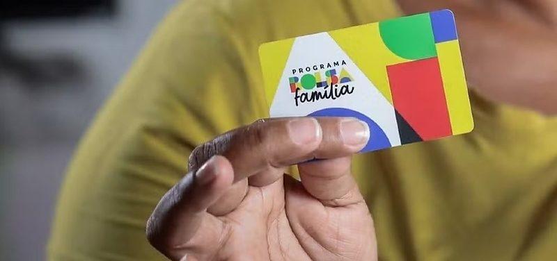 Em meio à corrida eleitoral, governo Lula anuncia reajuste de 15% para o Bolsa Família; piso sobe de R$ 600 para R$ 691
