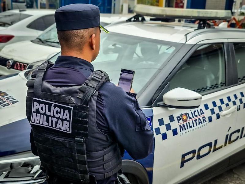 Homem dá cabeçada no rosto da companheira, que desmaia ao ver sangue em MT