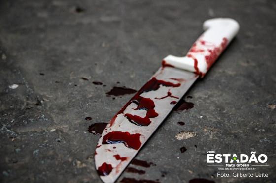 Jovem é esfaqueada após recusar se reconciliar com o ex