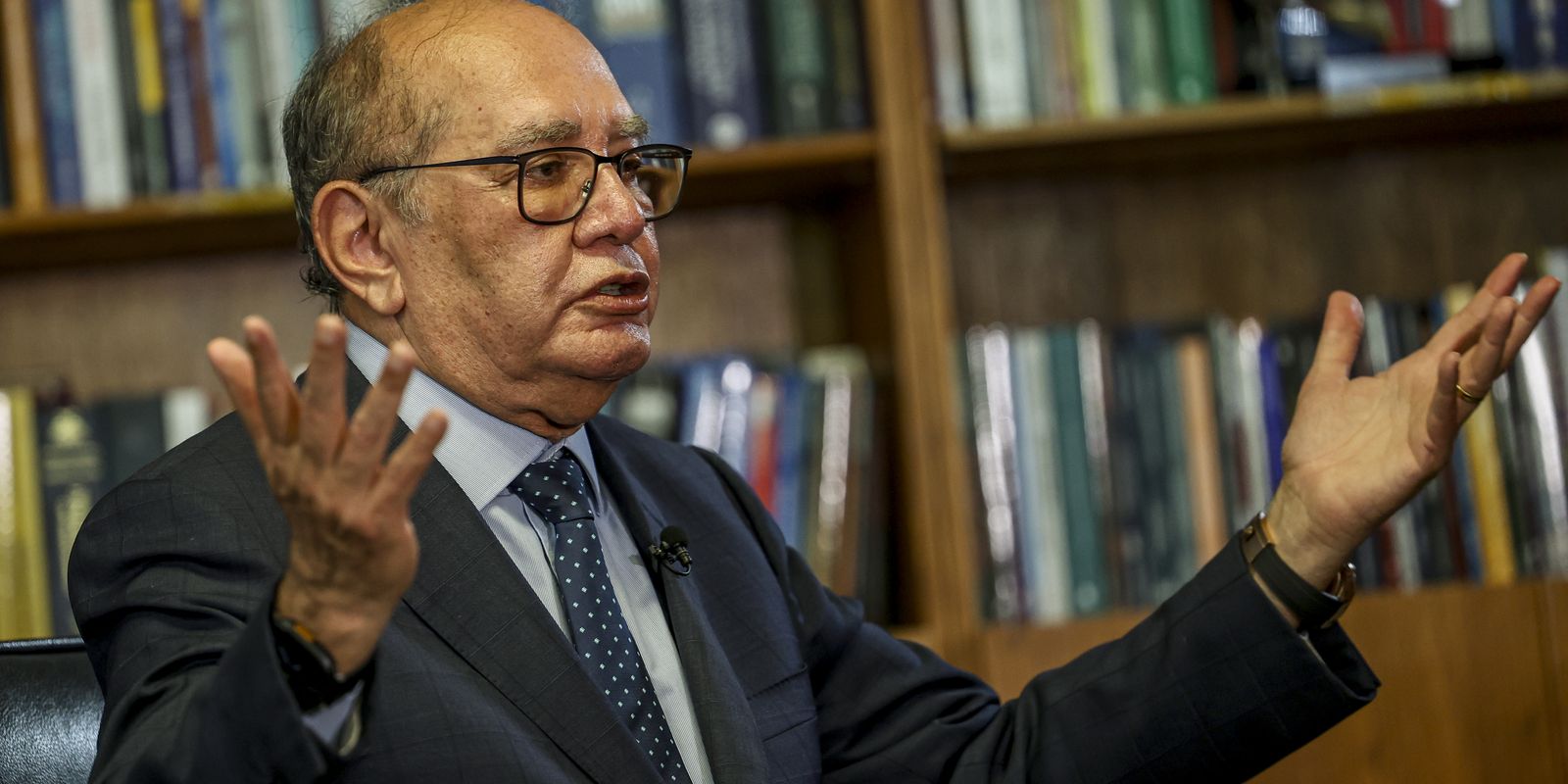 Gilmar Mendes vê desequilíbrio eleitoral em afastamento de diretores da PF