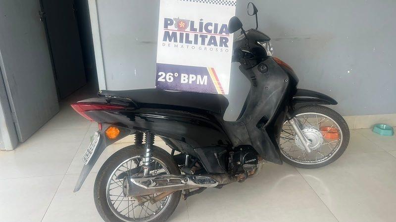 Motocicleta com registro de furto foi localizada dentro de residência durante ação policial em Nova Mutum