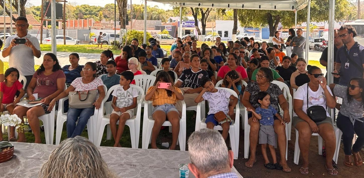 Parceria entre Prefeitura de Nobres e Fecomércio/Sesc entrega 99 óculos a estudantes