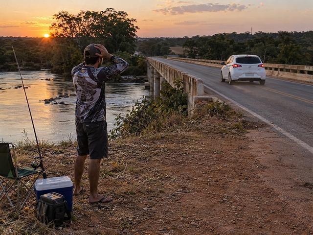 Pescador teve carro furtado enquanto pescava na ponte do Rio Branco: “pensei que era uma brincadeira”