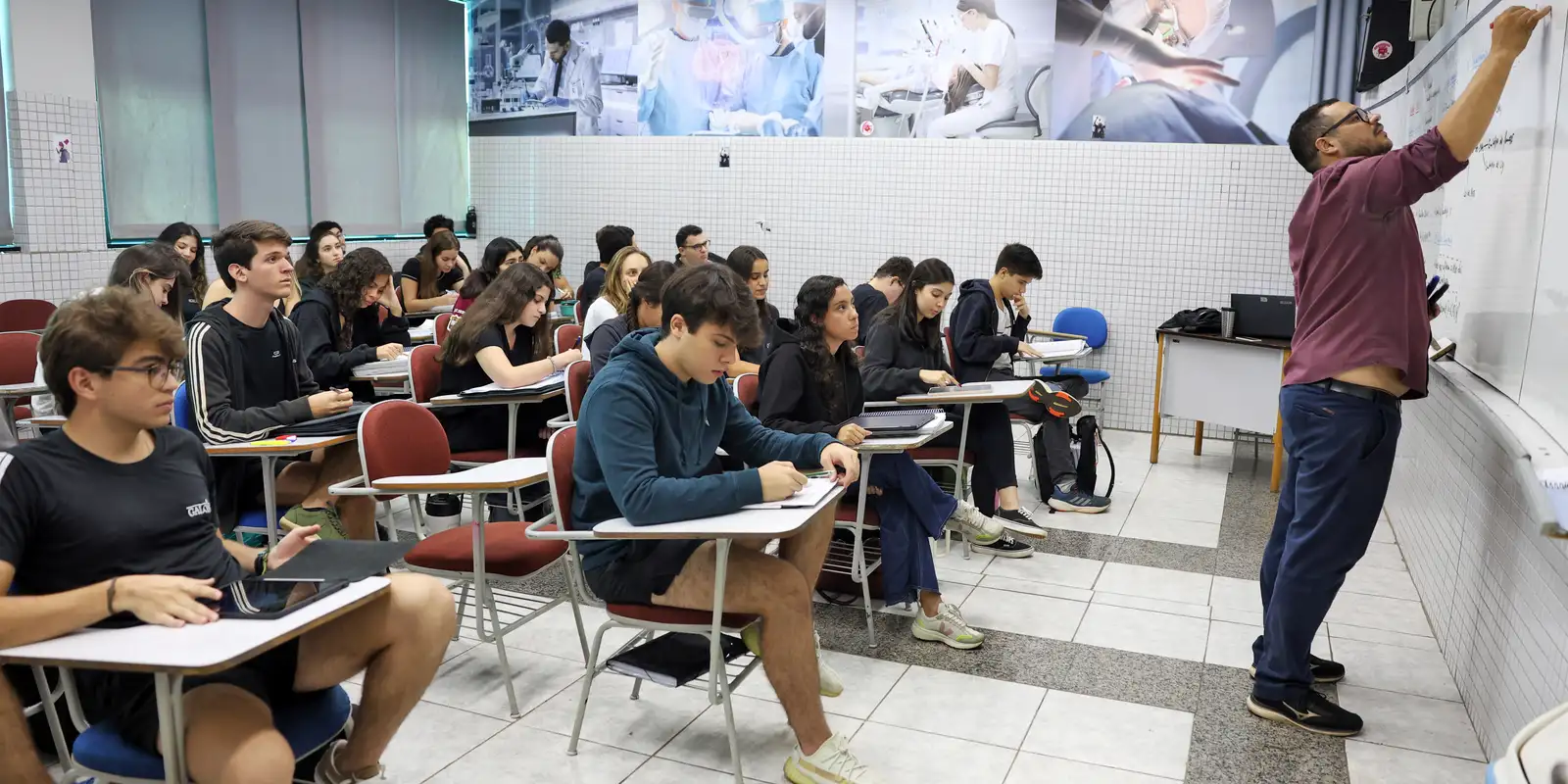 Prova Nacional Docente registra adesão expressiva de estados e municípios