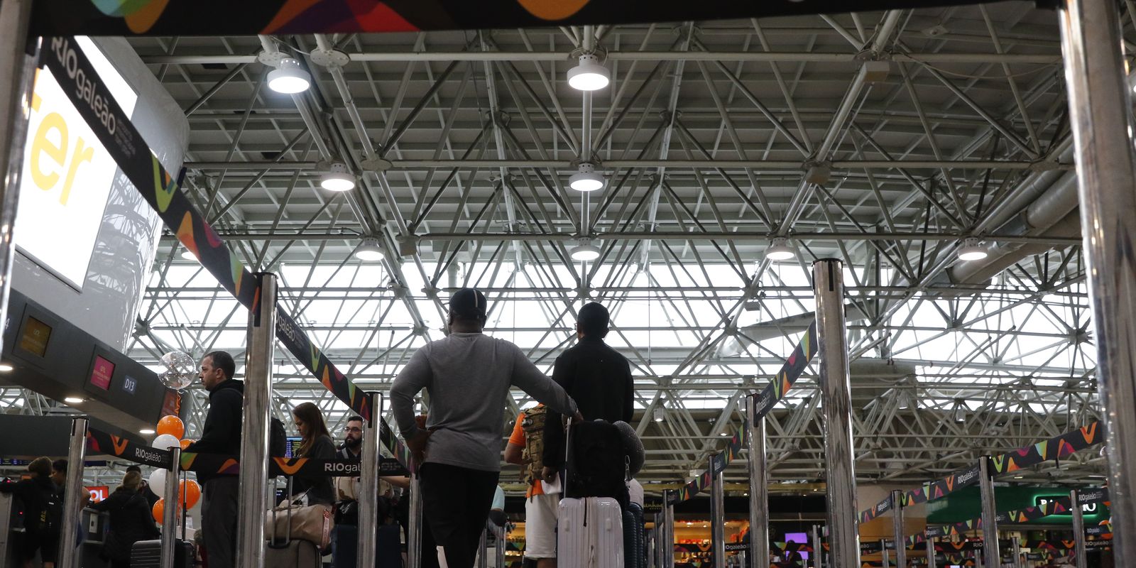 Novas regras da Anac punem passageiros indisciplinados na aviação
