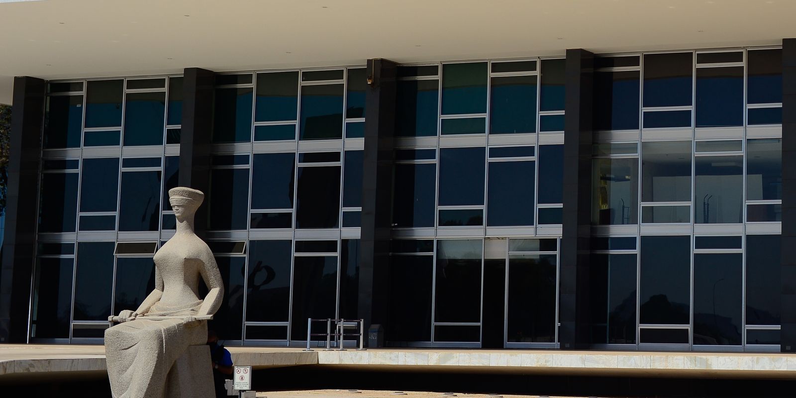 Segunda Turma do STF forma maioria para afastar diretor da Polícia Federal
