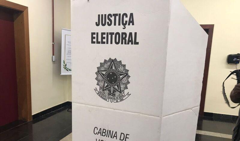 TSE suspende regra e presos provisórios poderão votar em 2026