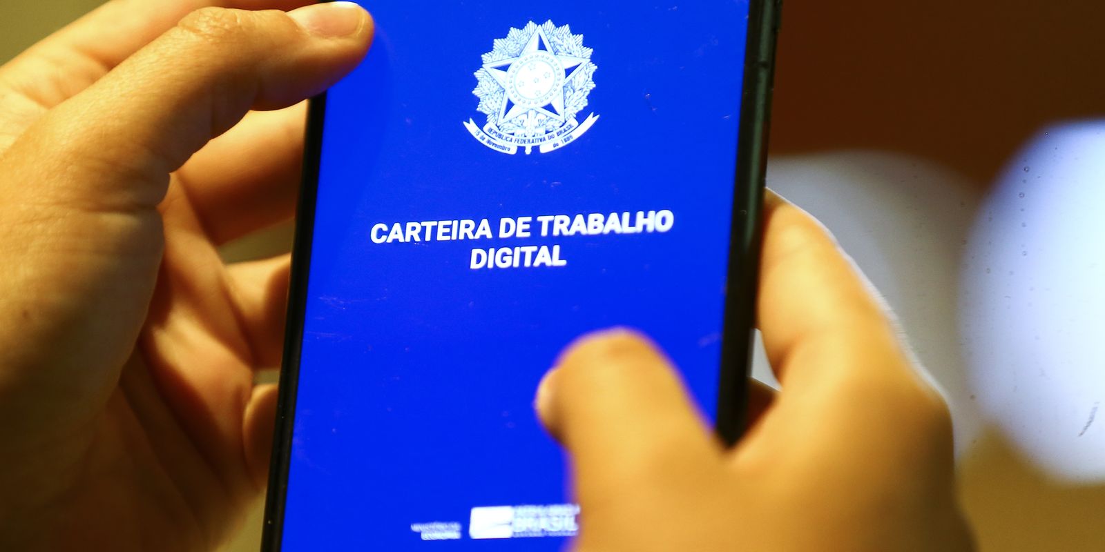 Governo reforça ações contra o assédio eleitoral com alerta no aplicativo
