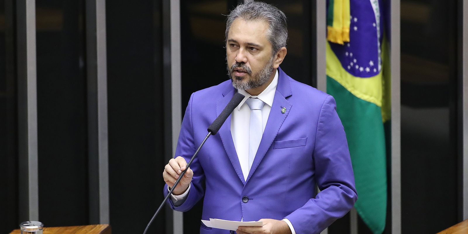 Ceará reelege Elmano de Freitas governador no primeiro turno em 2026