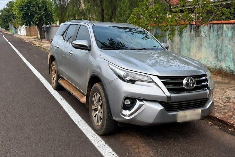 Comprou há 30 dias e já perdeu: homem acorda e encontra Hilux SW4 furtada 