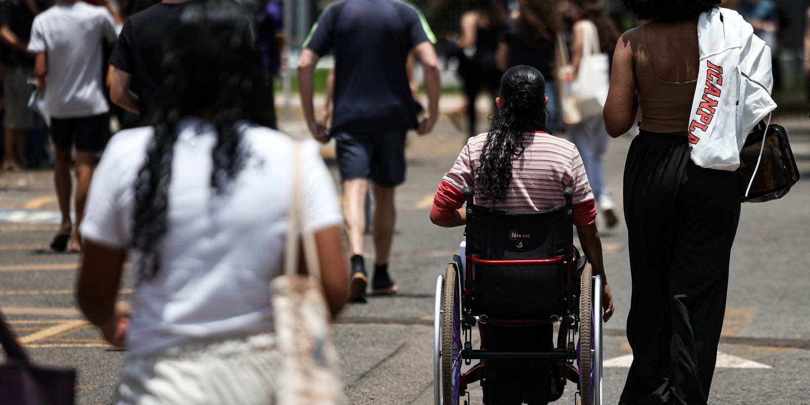 Prazo para escolher idioma no Enem 2026 termina neste domingo