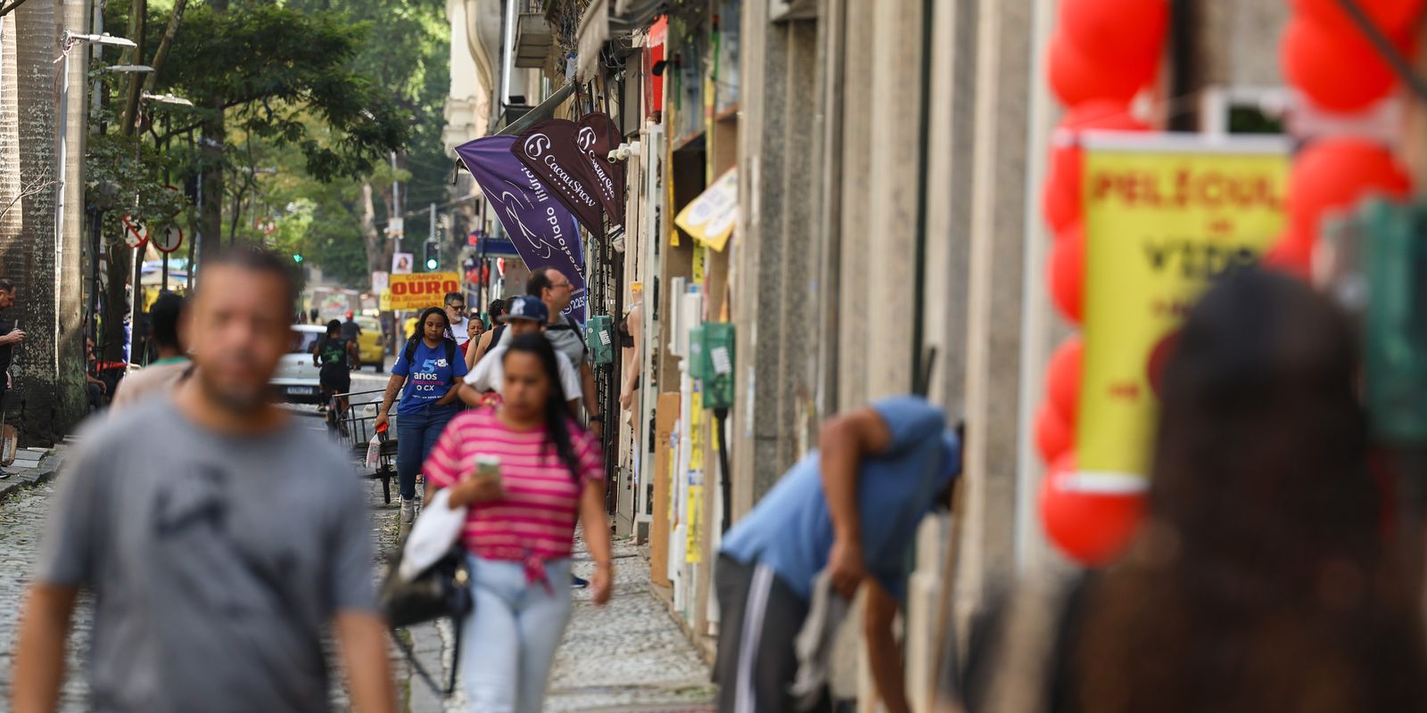 Fim da escala 6x1 traz esperança de mais tempo para a família e saúde
