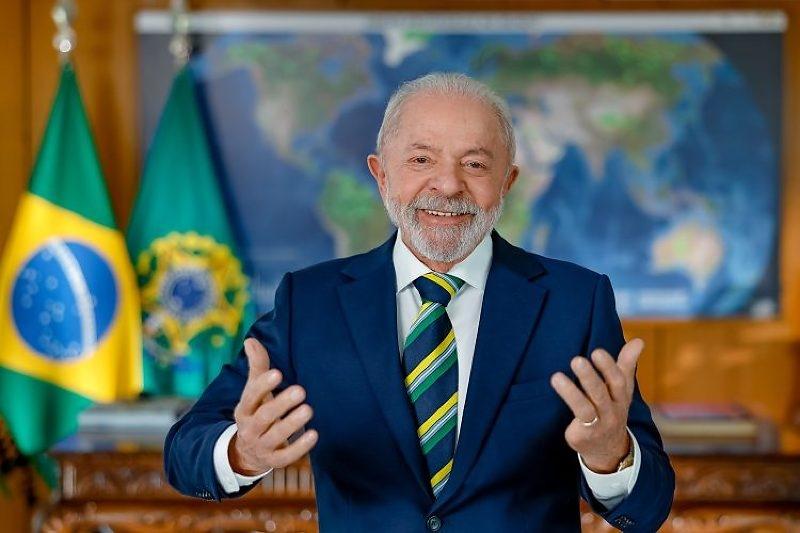 Governo Lula prepara testes para elevar álcool na gasolina a 35%; veja riscos aos motores