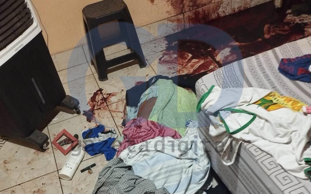 Idoso de 73 anos é encontrado morto com sinais de violência dentro de casa em Cuiabá