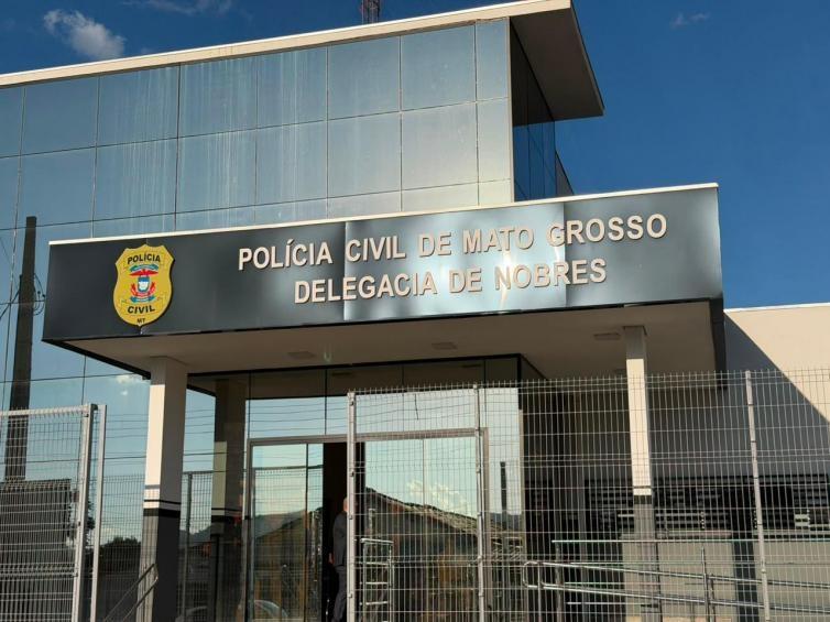 Mulher foi detida em Nobres suspeita de espancar a própria filha durante bebedeira