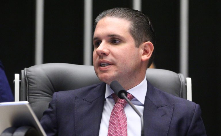 Hugo Motta parabeniza Lula pelas eleições 2026 e destaca soberania popular