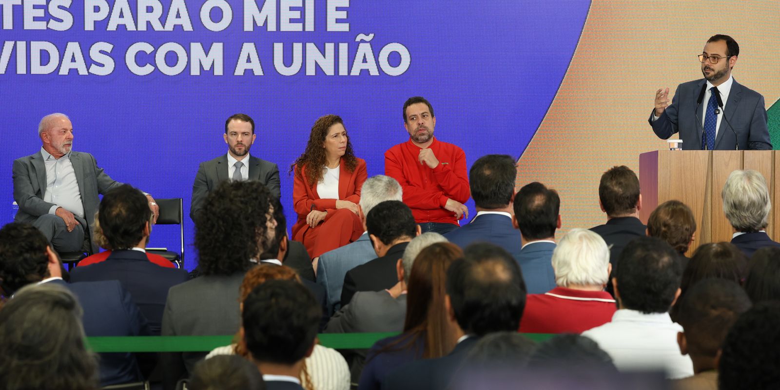 Lula sanciona novas regras do MEI com perdão de dívidas e novo teto
