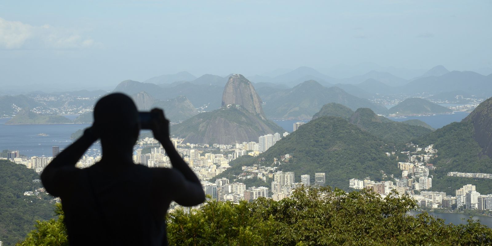 Polícia militar do Rio reforça a segurança para o feriado prolongado